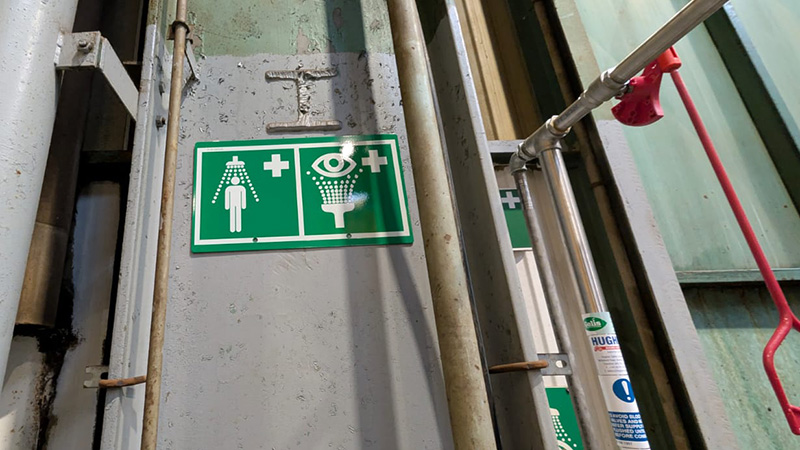 Installation douche de sécurité